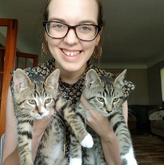 Meet your Posher, Chelsey - Picture 2 of 4